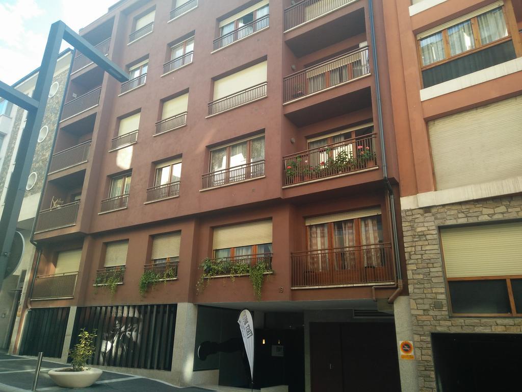 Suitedreams - Av. Fener Андорра-ла-Велья Экстерьер фото